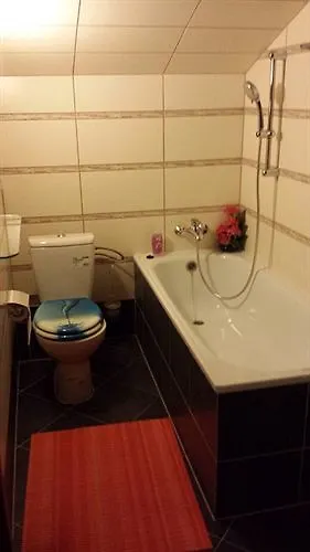 Pension Sxf Schönefeld 2*,