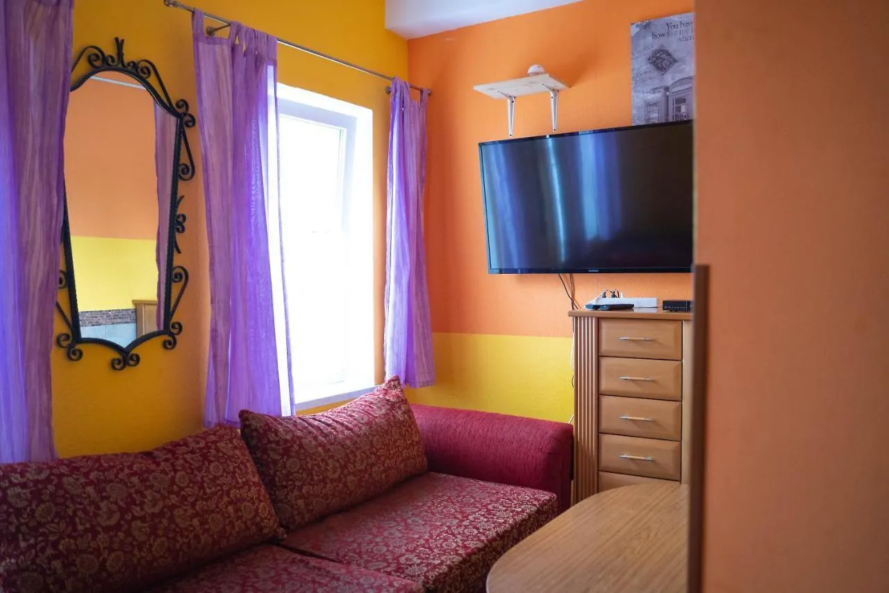Pension Sxf Berlin Guest house Schoenefeld