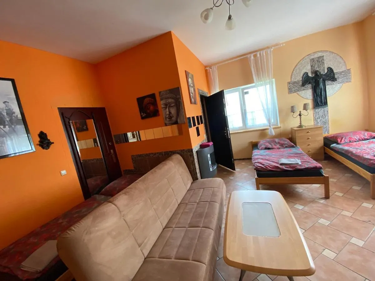 Pension Sxf Berlin 2*, Schoenefeld